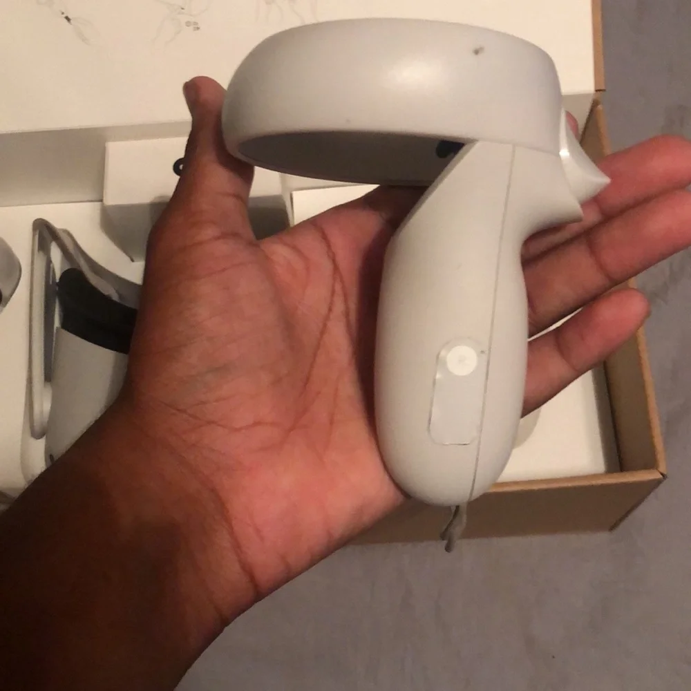 Oculus Quest 2 (Vr Headset)